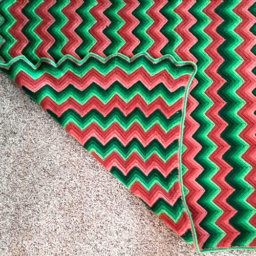 Green zig zag afghan lap - green, throw